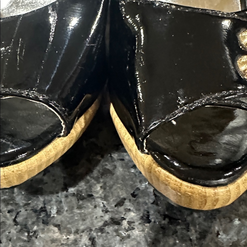 Prada Black Patent Leather Heels - Picture 7 of 8
